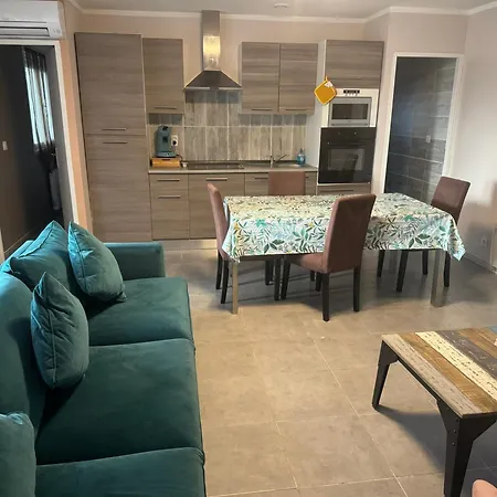 Nid Douillet Holiday home Villemoustaussou