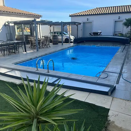 Nid Douillet Nyaraló Villemoustaussou